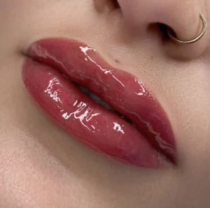 How Do I Become a Lip Tattooist in Australia?